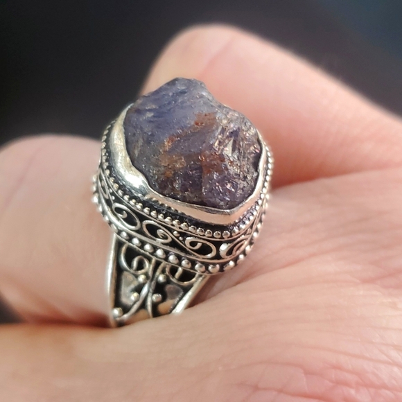 New Rough Iolite 925 Silver Ring. - Picture 2 of 16